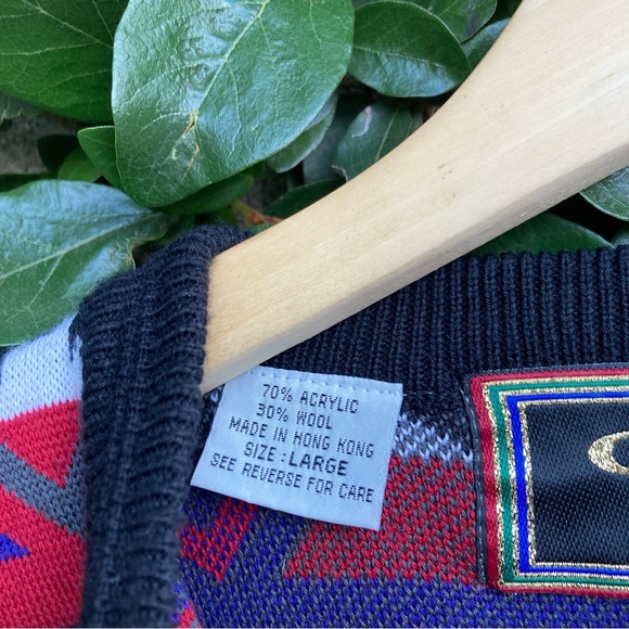 OSSI Skiwear Acrylic and Wool Blend Knit Sweater - Picture 7 of 10